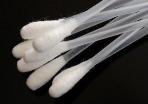 カメラレンズは綿棒で清掃