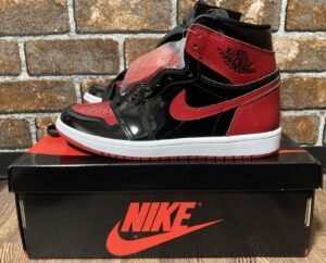 AIR JORDAN1 PATENT BRED